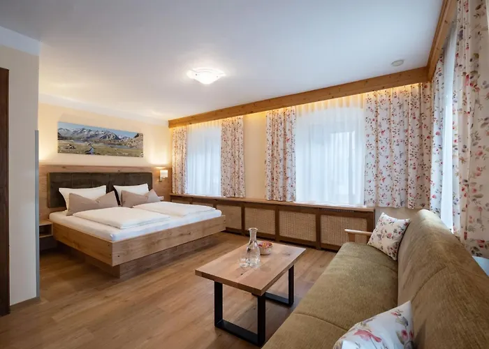 Πανσιόν Gaestehaus Knunbauer 3*